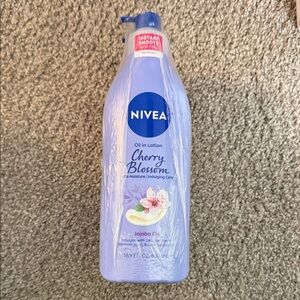 NIVEA Cherry Blossom Oil in Lotion - 3‎ pack